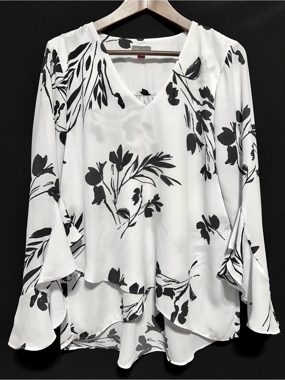 VINCE CAMUTO Floral Ruffle Sleeve Blouse Romantic Poetcore Coquette